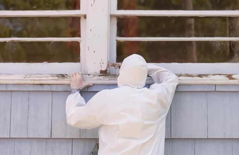 Lead abatement specialist